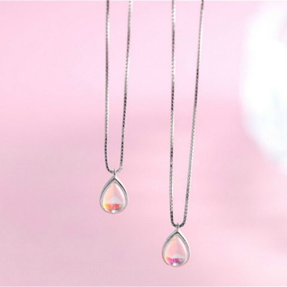 925 Sterling Moonstone Pendant - Picture 4 of 6